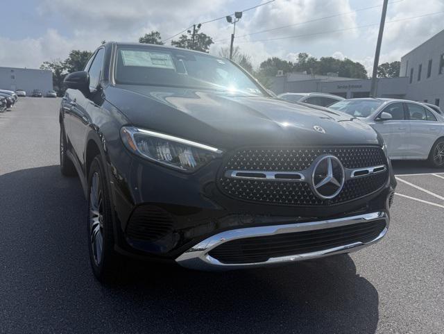 new 2025 Mercedes-Benz GLC 300 car, priced at $62,895