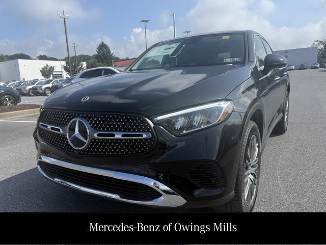 new 2025 Mercedes-Benz GLC 300 car, priced at $62,895