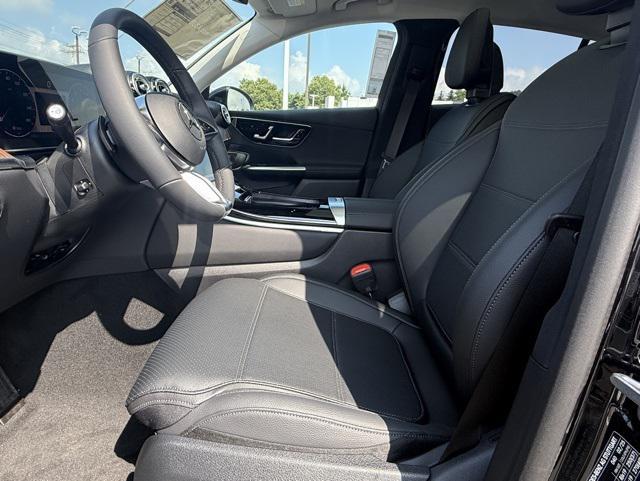 new 2025 Mercedes-Benz GLC 300 car, priced at $62,895