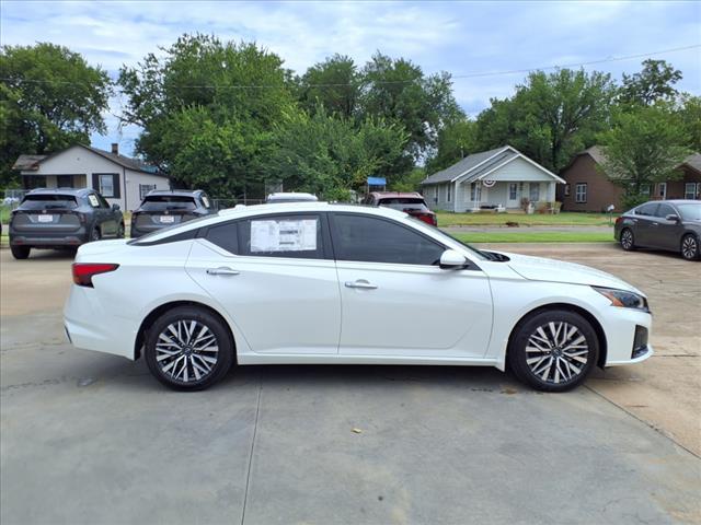 new 2025 Nissan Altima car, priced at $32,250