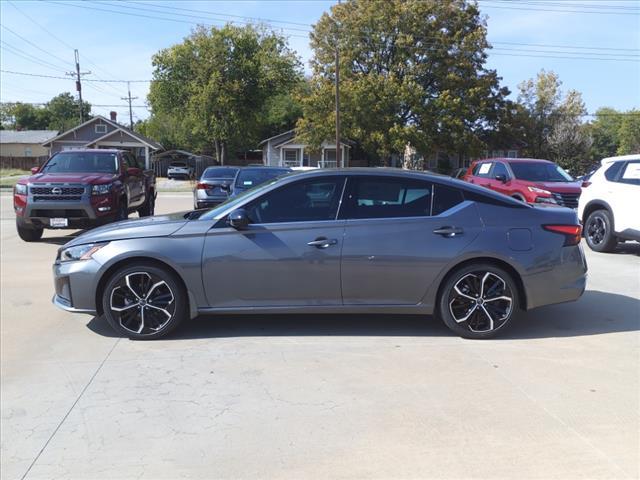 new 2025 Nissan Altima car