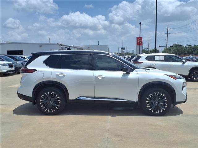 used 2025 Nissan Rogue car, priced at $39,990