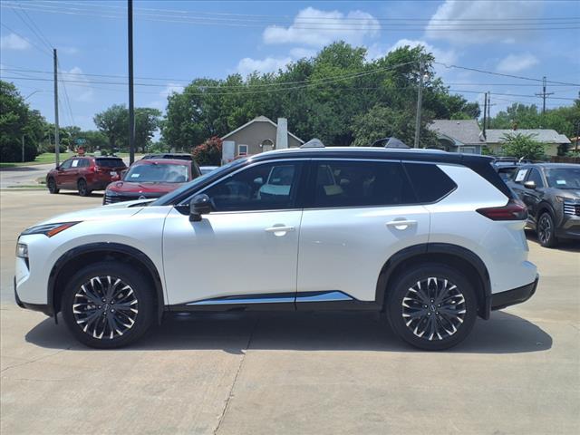 used 2025 Nissan Rogue car, priced at $39,990