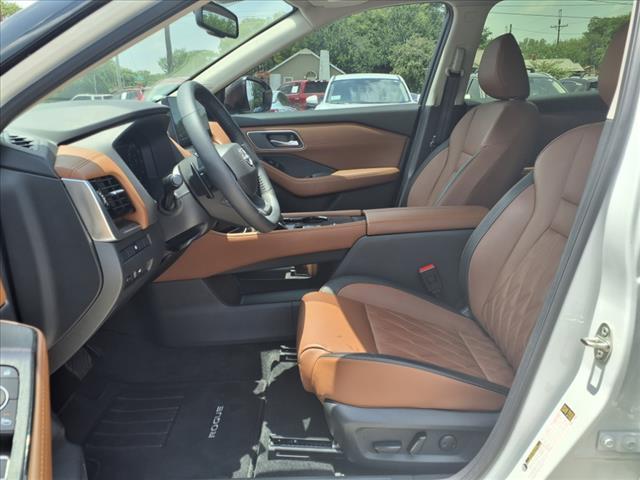 used 2025 Nissan Rogue car, priced at $39,990