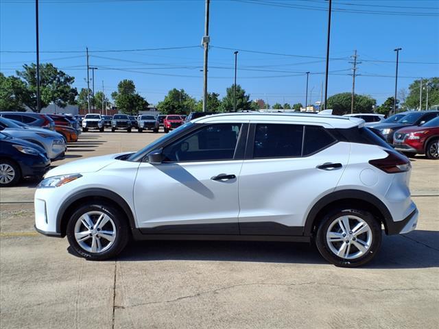 new 2025 Nissan Kicks car, priced at $23,165