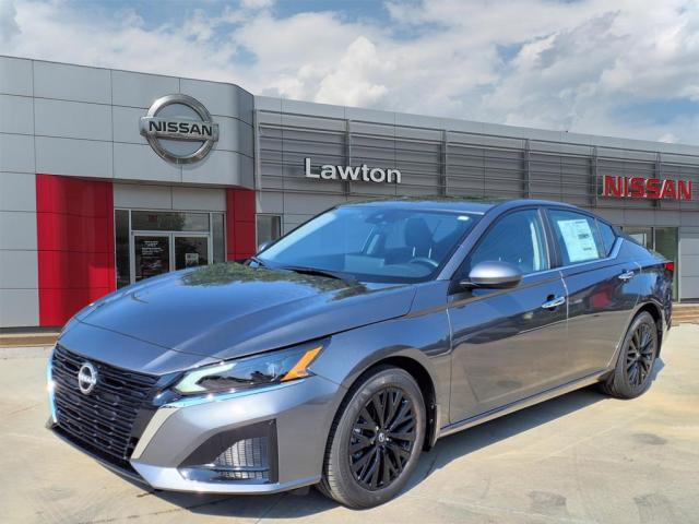 new 2025 Nissan Altima car, priced at $30,500