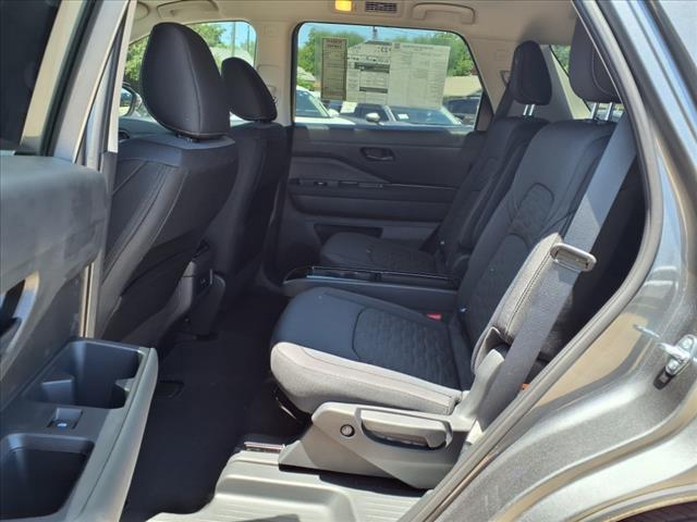 new 2025 Nissan Pathfinder car, priced at $43,775