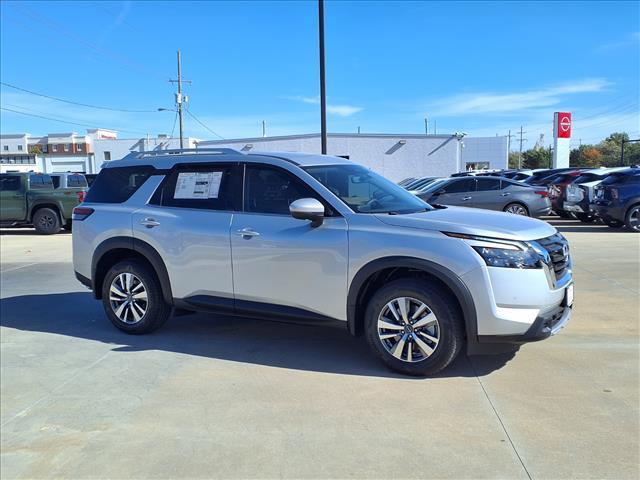 new 2025 Nissan Pathfinder car, priced at $44,255