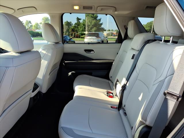 new 2025 Nissan Pathfinder car