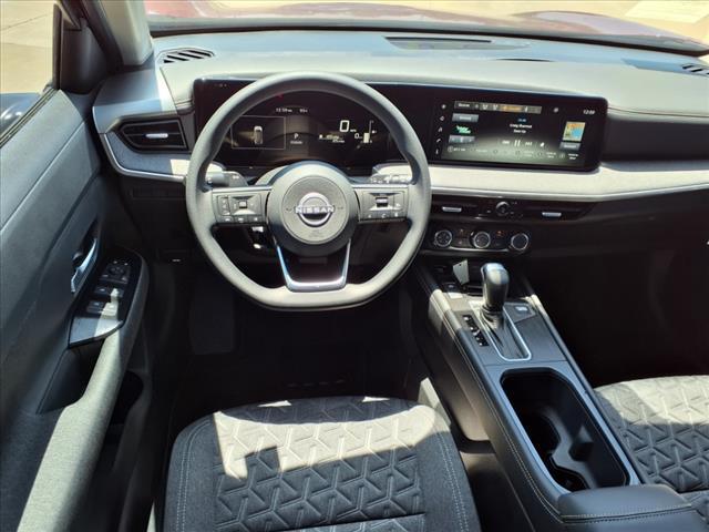 new 2025 Nissan Kicks car, priced at $27,630