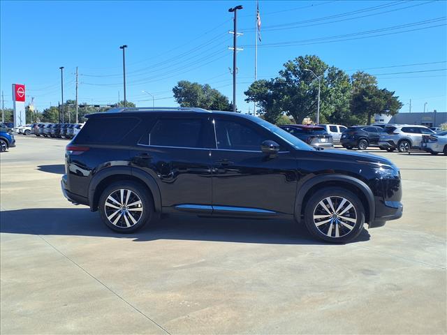 new 2025 Nissan Pathfinder car, priced at $51,525