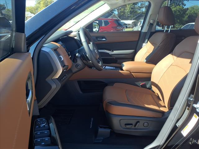 new 2025 Nissan Pathfinder car, priced at $51,525