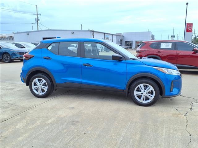 new 2025 Nissan Kicks car, priced at $23,760