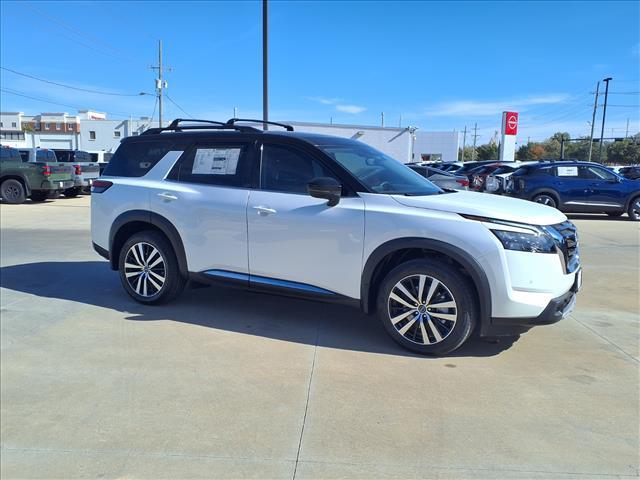 new 2025 Nissan Pathfinder car, priced at $54,510