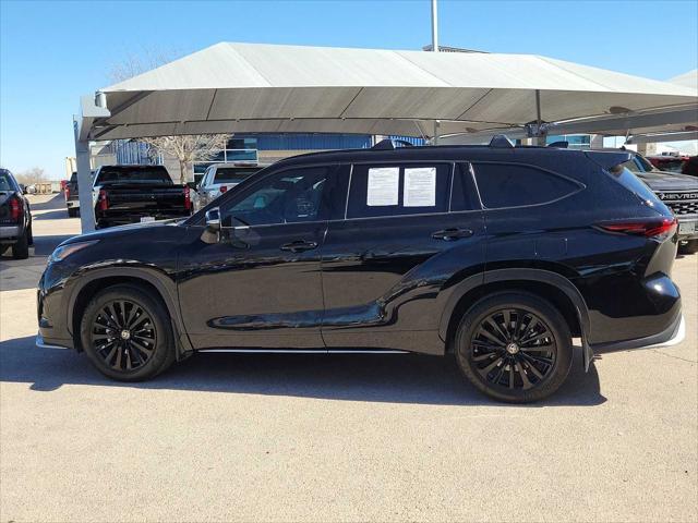 used 2024 Toyota Highlander car, priced at $40,987