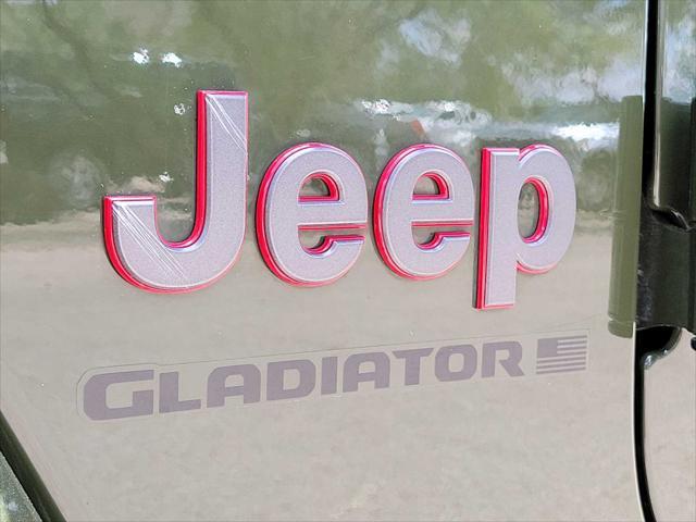 used 2023 Jeep Gladiator car, priced at $46,987