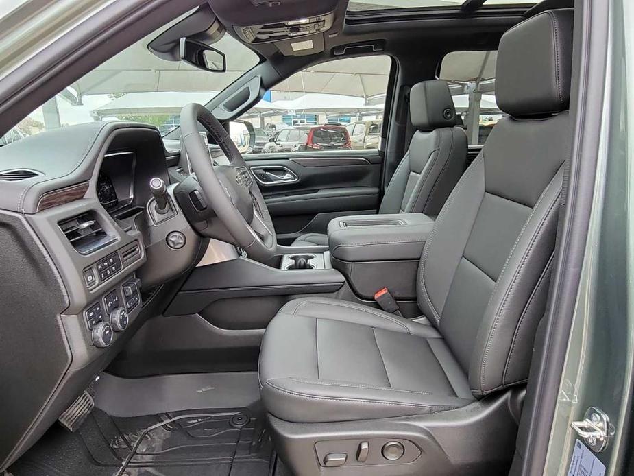 new 2024 Chevrolet Suburban car, priced at $77,000