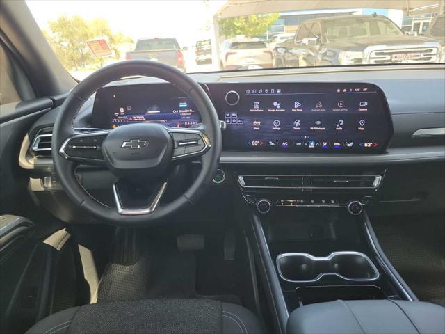 used 2024 Chevrolet Traverse car, priced at $39,987