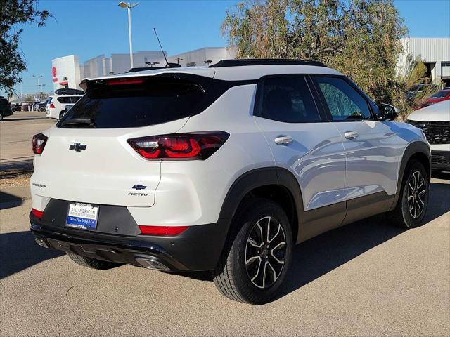 new 2025 Chevrolet TrailBlazer car, priced at $32,320