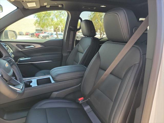 new 2025 Chevrolet Traverse car, priced at $50,205
