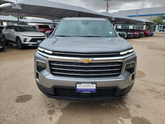 new 2025 Chevrolet Traverse car, priced at $48,004