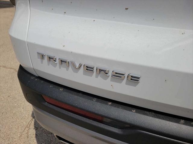 new 2025 Chevrolet Traverse car, priced at $43,195