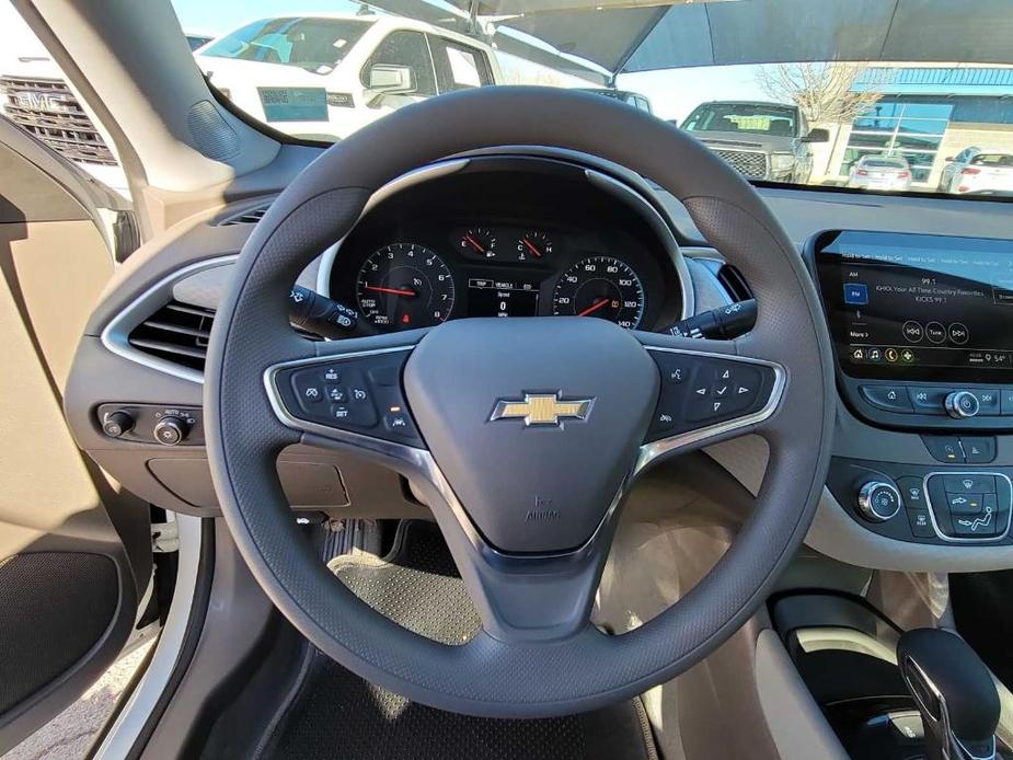 new 2024 Chevrolet Malibu car, priced at $26,195