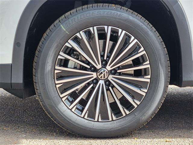 new 2025 Volkswagen Tiguan car, priced at $30,643