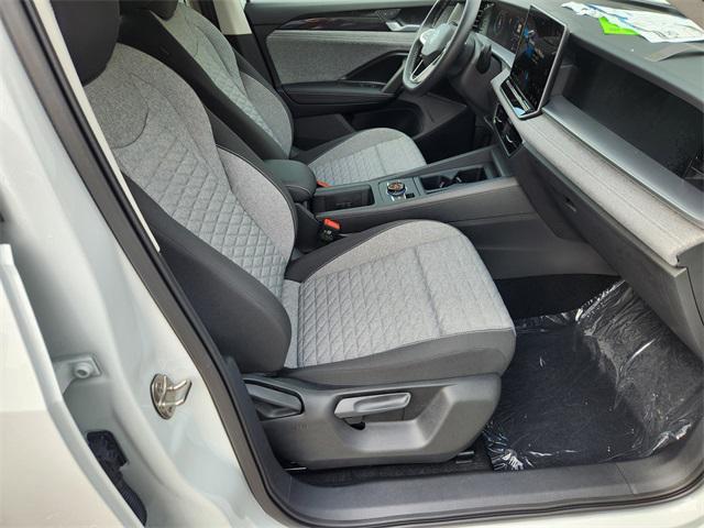 new 2025 Volkswagen Tiguan car, priced at $30,643