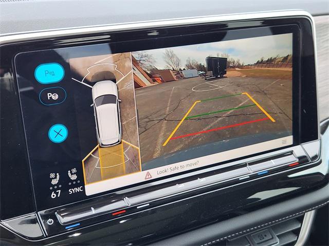 new 2025 Volkswagen Atlas car, priced at $50,747