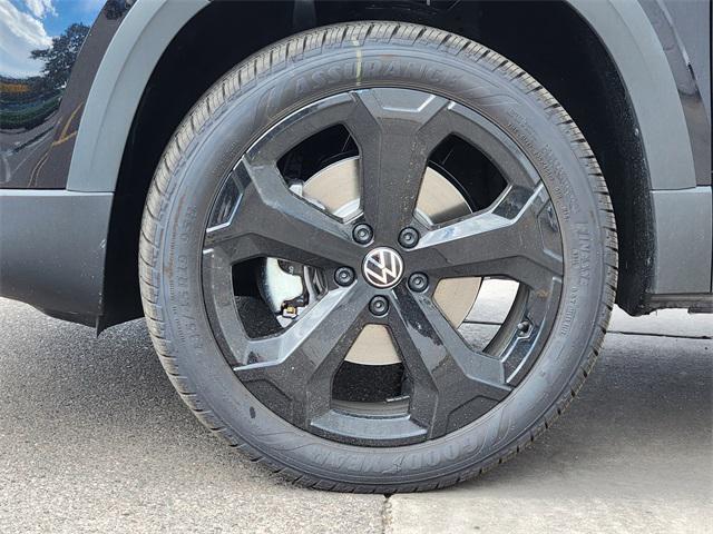 new 2025 Volkswagen Taos car, priced at $31,100