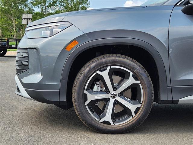 new 2025 Volkswagen Tiguan car, priced at $33,591