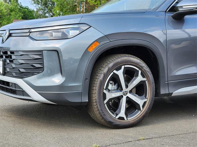 new 2025 Volkswagen Tiguan car, priced at $33,591