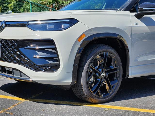 new 2025 Volkswagen Tiguan car, priced at $37,511