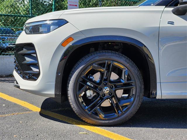 new 2025 Volkswagen Tiguan car, priced at $37,511