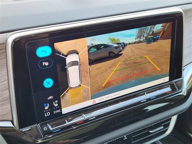new 2025 Volkswagen Atlas car, priced at $53,047