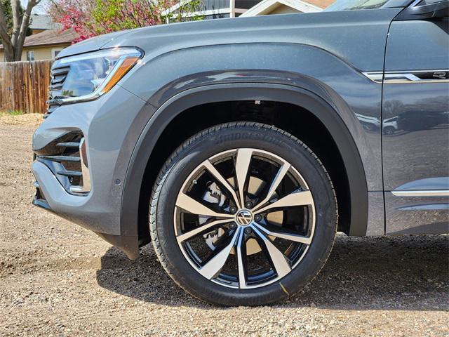 new 2025 Volkswagen Atlas car, priced at $53,047