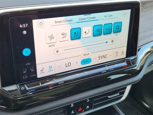 new 2025 Volkswagen Atlas car, priced at $52,856