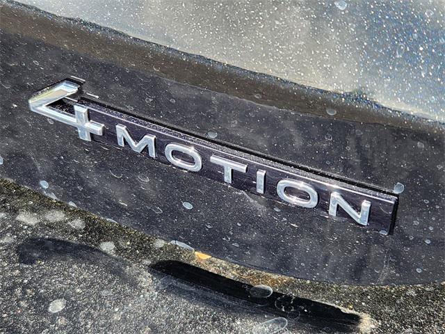 new 2025 Volkswagen Tiguan car, priced at $33,958