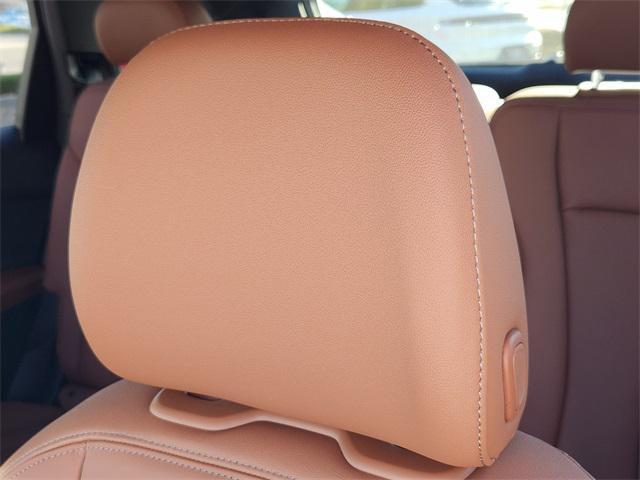 new 2026 Audi Q7 car, priced at $67,145