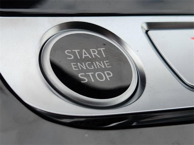 new 2026 Audi Q7 car, priced at $78,295