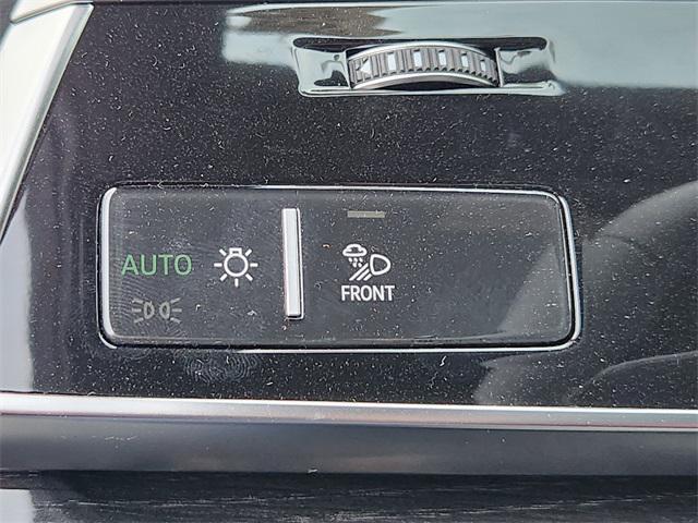 new 2026 Audi Q7 car, priced at $78,295