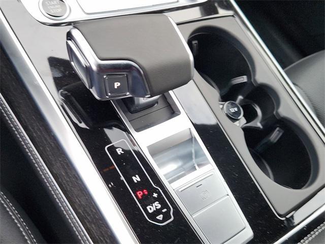 new 2026 Audi Q7 car, priced at $78,295