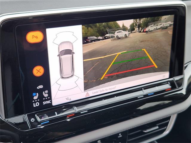 new 2026 Volkswagen Atlas car, priced at $48,158
