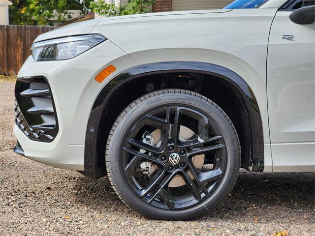 new 2025 Volkswagen Tiguan car, priced at $37,137