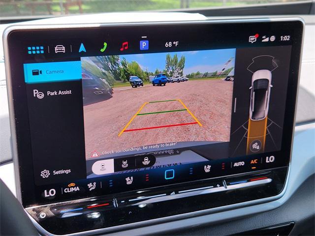new 2025 Volkswagen ID.4 car, priced at $49,032