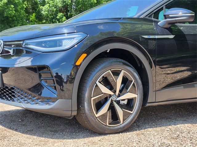 new 2025 Volkswagen ID.4 car, priced at $45,232