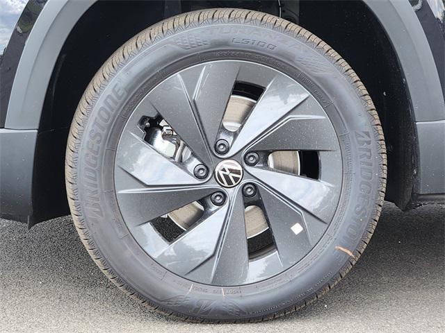 new 2025 Volkswagen Taos car, priced at $25,509