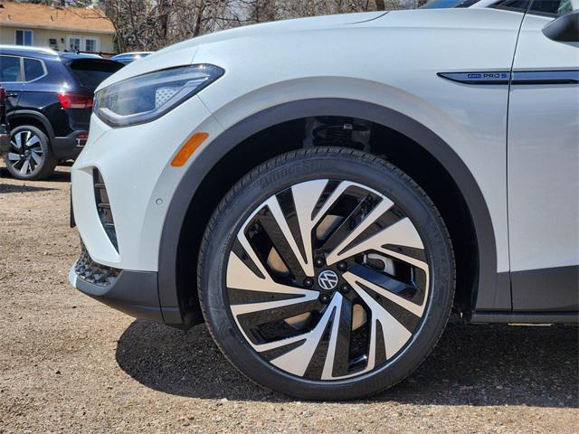 new 2025 Volkswagen ID.4 car, priced at $48,464