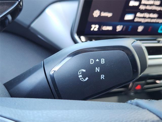 new 2025 Volkswagen ID.4 car, priced at $45,232